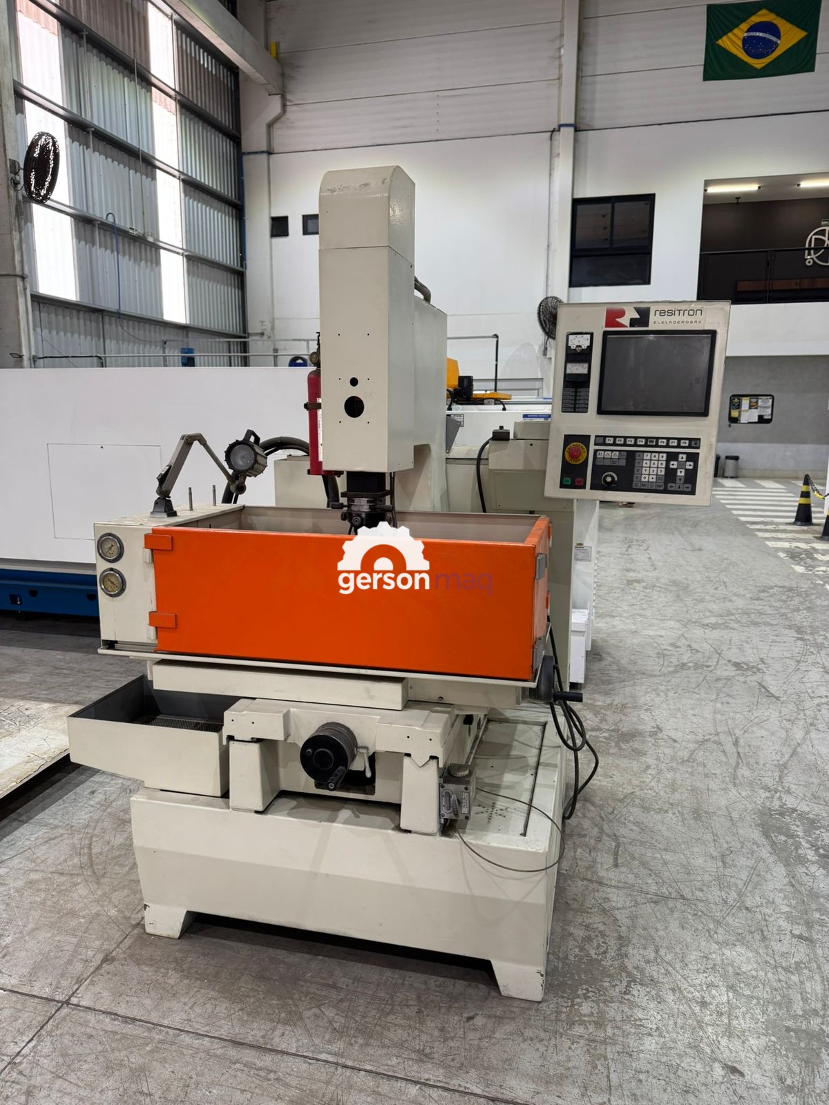 ELETROEROSAO A PENETRACAO RESITRON RT-400 SMART ZNC - ANO 2010